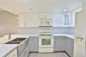 155 Majorca Ave suite 202, Coral Gables, FL 33134, Sold 04/29/19