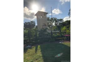 306 Palm Cir E, Pembroke Pines, FL 33025, Sold 08/01/19
