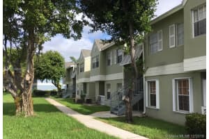 17520 NW 67th Pl, Hialeah, FL 33015, Sold 03/19/19