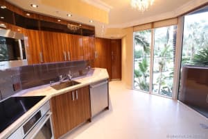 19333 Collins Ave, Sunny Isles Beach, FL 33160, Sold 04/15/19