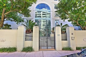 610 Valencia Ave, Coral Gables, FL 33134, Sold 04/15/19