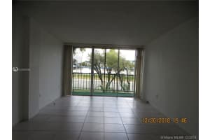 8850 Fontainebleau Blvd, Miami, FL 33172, Sold 02/14/19