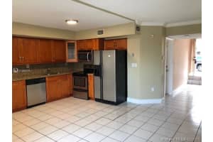 11275 SW 9th Ct, Pembroke Pines, FL 33025, Sold 04/22/19