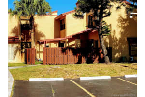 291 W Park Dr, Miami, FL 33172, Sold 02/22/19