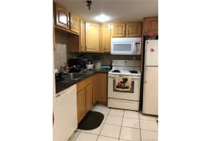 9686 Fontainebleau Blvd, Miami, FL 33172, Sold 03/29/19