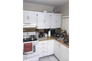 470 NW 98th Ct, Miami, FL 33172, Sold 03/14/19