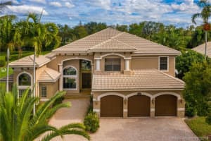 2982 E Lake Vista Cir, Davie, FL 33328, Sold 04/29/19