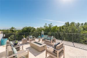 5867 Paradise Point Dr, Palmetto Bay, FL 33157, Sold 06/24/19