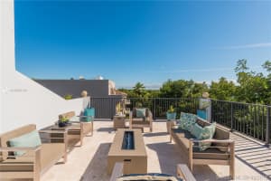 5867 Paradise Point Dr, Palmetto Bay, FL 33157, Sold 06/24/19