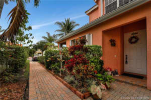 5528 Boynton Gardens Dr, Boynton Beach, FL 33437, Sold 07/16/19