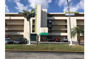 8870 Fontainebleau Blvd, Miami, FL 33172, Sold 05/20/19