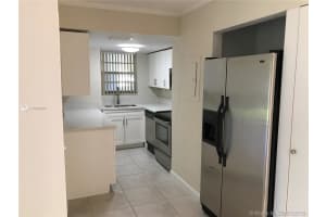 8870 Fontainebleau Blvd, Miami, FL 33172, Sold 01/31/19