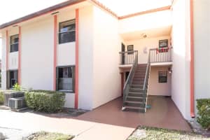 905 NE 209th St, Miami, FL 33179, Sold 01/22/19