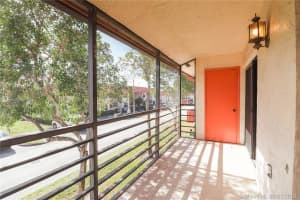 905 NE 209th St, Miami, FL 33179, Sold 01/22/19
