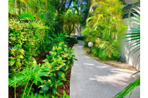 4702 SW 67th Ave APT O11, Miami, FL 33155, Sold 02/21/19