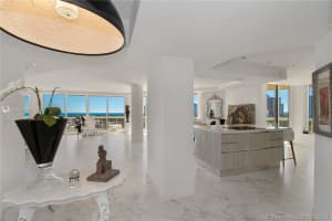 20191 E Country Club Dr, Miami, FL 33180, Sold 04/09/19