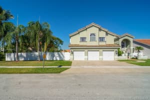 20181 NW 9th Dr, Pembroke Pines, FL 33029, Sold 02/19/19