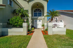 20181 NW 9th Dr, Pembroke Pines, FL 33029, Sold 02/19/19