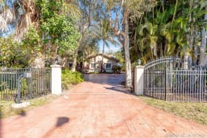 11681 SW 3rd St, Plantation, FL 33325, Sold 04/30/19