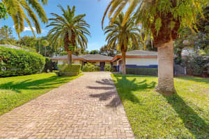 580 Hibiscus Ln, Miami, FL 33137, Sold 07/12/19