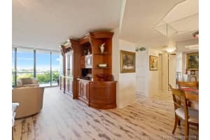 3640 Yacht Club Dr, Aventura, FL 33180, Sold 07/05/19
