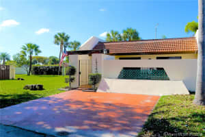 19240 NW 65th Ct, Hialeah, FL 33015, Sold 02/22/19