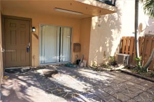 15404 SW 85th Ln, Miami, FL 33193, Sold 03/28/19