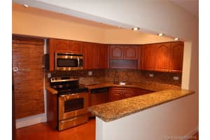 1408 Brickell Bay Dr # 907, Miami, FL 33131, Sold 04/30/19