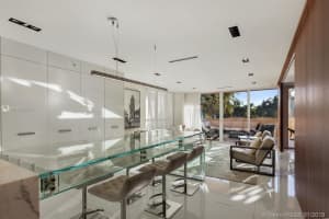 226 Ocean Dr #2e, Miami Beach, FL 33139, Sold 02/14/20