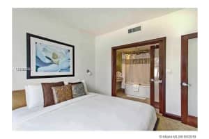 1060 Ocean Dr D204, Miami Beach, FL 33139, Sold 04/23/19