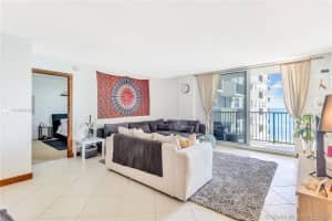 9273 Collins Ave, Surfside, FL 33154, Sold 05/03/19