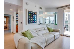 110 Washington Ave, Miami Beach, FL 33139, Sold 03/25/19