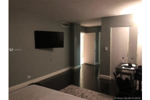 800 NE 195th St, Miami, FL 33179, Sold 07/10/19