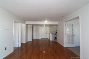 2642 Collins Ave, Miami Beach, FL 33140, Sold 09/24/19
