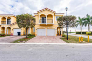 16680 SW 70th St, Miami, FL 33193, Sold 02/25/19