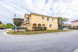 16680 SW 70th St, Miami, FL 33193, Sold 02/25/19