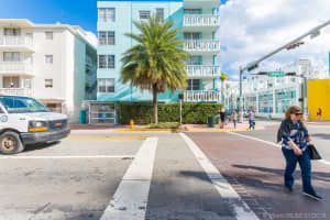 701 Collins Ave #1a, Miami Beach, FL 33139, Sold 04/22/19
