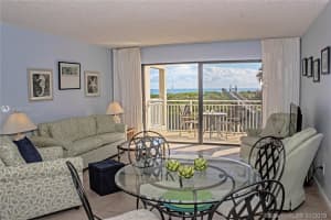 379 NE Tradewind Ln, Stuart, FL 34996, Sold 04/09/19