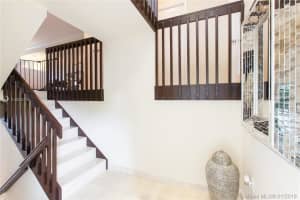 20941 NE 37th Ct, Aventura, FL 33180, Sold 04/08/19
