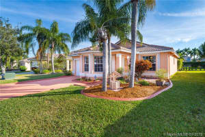 11878 SW 7th St, Pembroke Pines, FL 33025, Sold 04/12/19