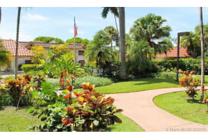 9352 SW 77th Ave APT H5, Miami, FL 33156, Sold 03/19/19