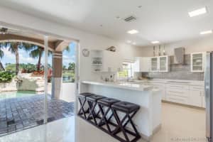 6161 NW 112th Ct, Doral, FL 33178, Sold 05/03/19