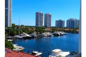 3610 Yacht Club Dr, Miami, FL 33180, Sold 07/19/19