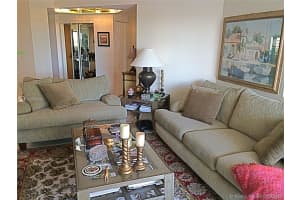 3610 Yacht Club Dr, Miami, FL 33180, Sold 07/19/19