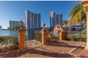 18960 N Bay Rd, Sunny Isles Beach, FL 33160, Sold 04/23/20