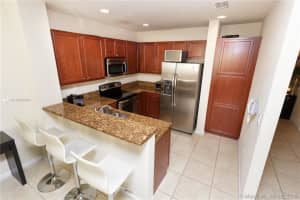 293 Las Brisas Cir, Weston, FL 33326, Sold 03/21/19
