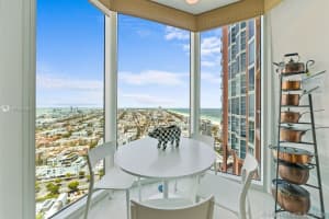 300 South Pointe Dr, Miami Beach, FL 33139, Sold 02/02/21