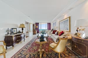 300 South Pointe Dr, Miami Beach, FL 33139, Sold 02/02/21