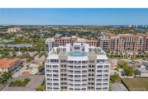 327 E Royal Palm Rd, Boca Raton, FL 33432, Sold 02/11/20