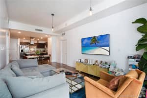 7928 East Dr, North Bay Village, FL 33141, Sold 04/09/19